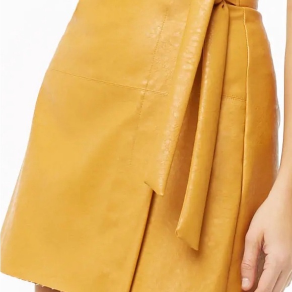 Idem Ditto NWT  "Faux Leather Wrap Mini Skirt" - Picture 3 of 9